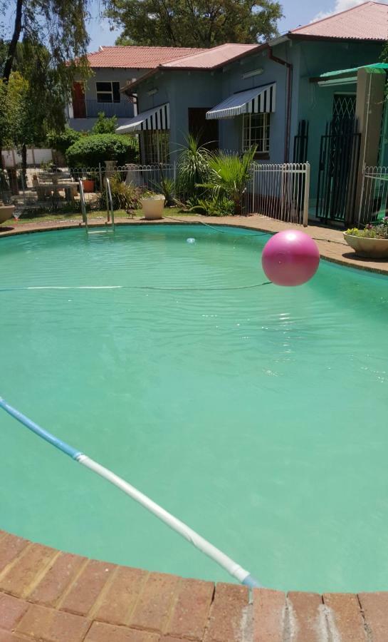 מהיקנג Silver Rest Guesthouse מראה חיצוני תמונה