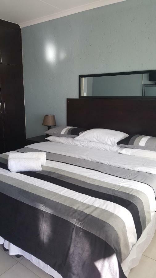 מהיקנג Silver Rest Guesthouse מראה חיצוני תמונה